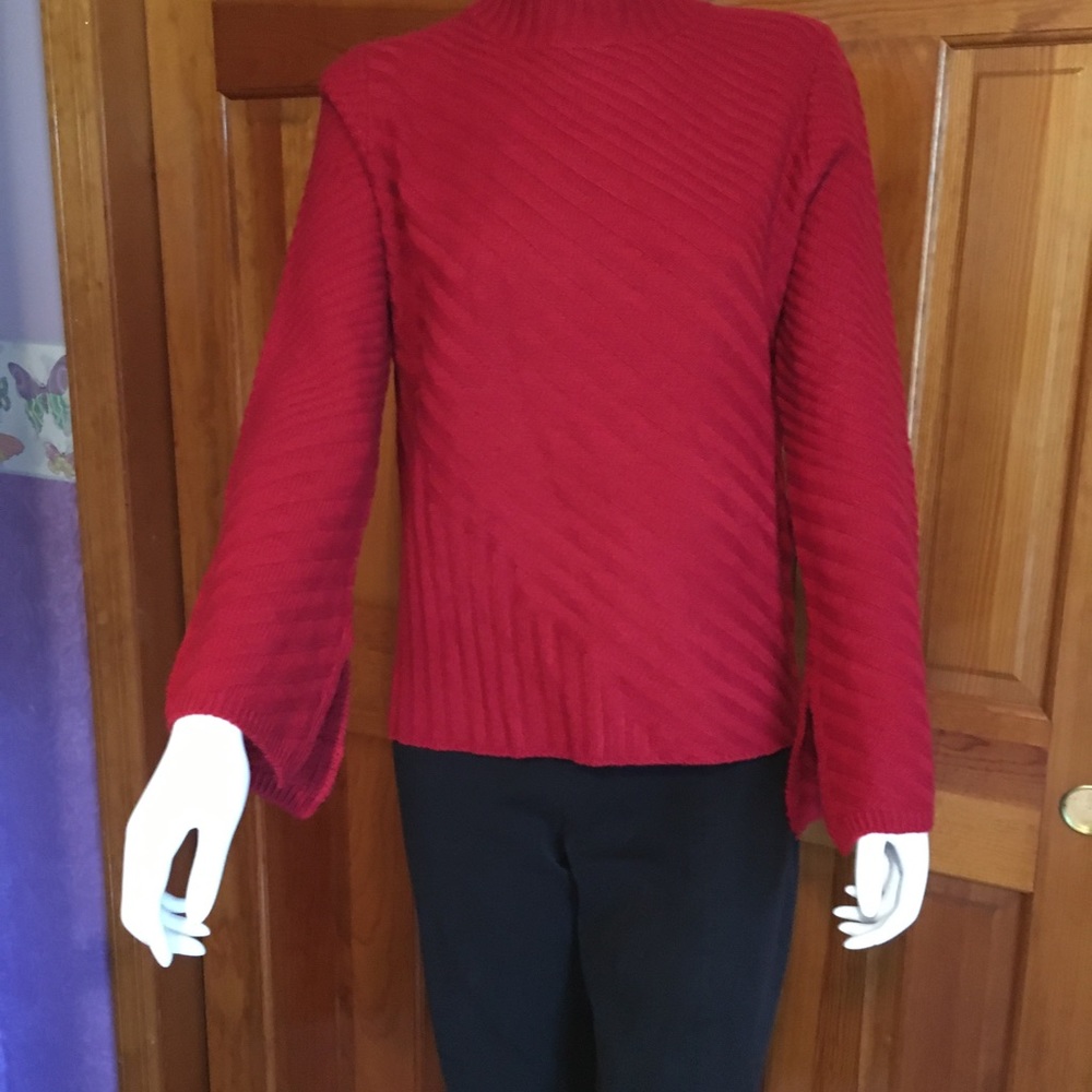 Renuar Red Crew Neck Sweater - Picture 9 of 16